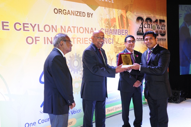 Merit award provincial level in the service sector - medium category organized by CNCI.